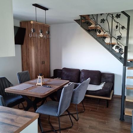 Villa Kuca Za Odmor Baron à Kutjevo Extérieur photo